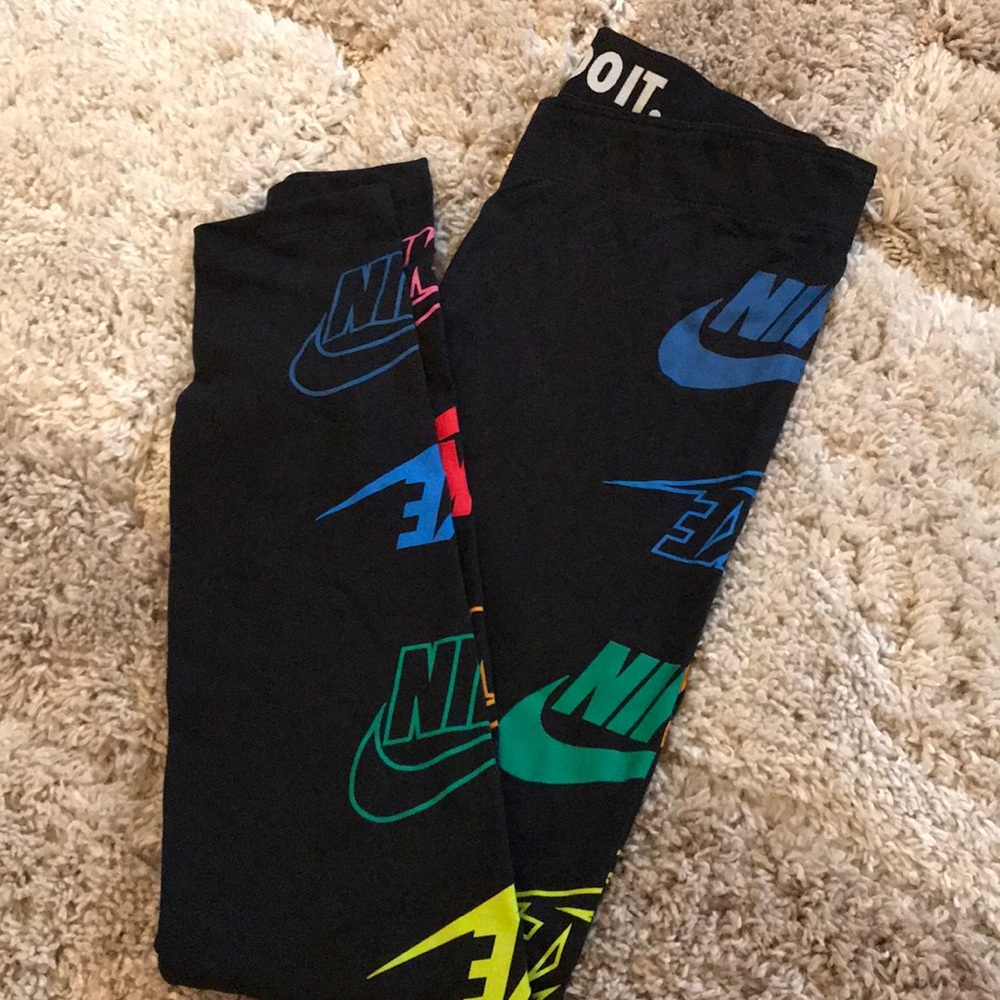 Women Nike Leggings